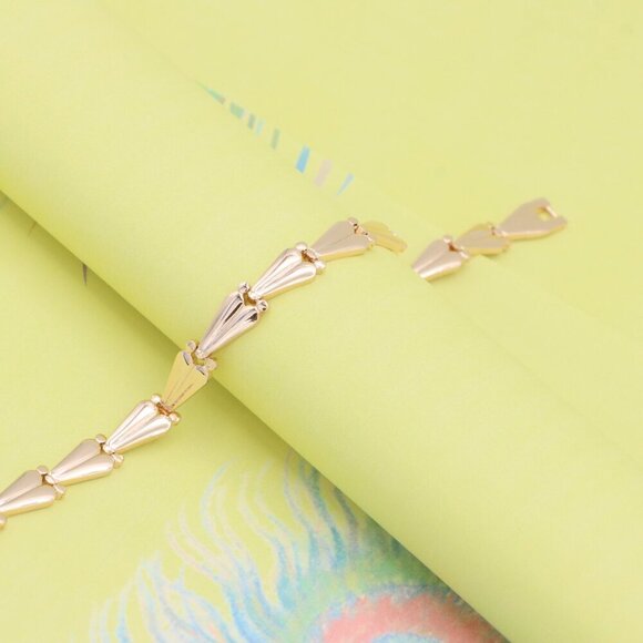 "Elegant Rose Gold Bracelet with Tapered Segment Design, XPBL0999 - Picture 5 of 12